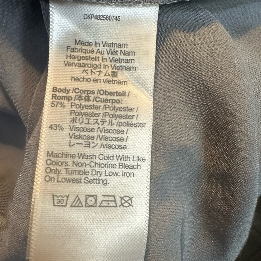Madewell Satin Cutaway Vest Top Steel Dusk Grey size 0 NWT - Picture 8 of 10